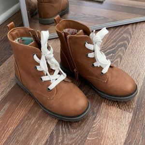 Adorable Toddler Girls Hiking Boots (size 10)